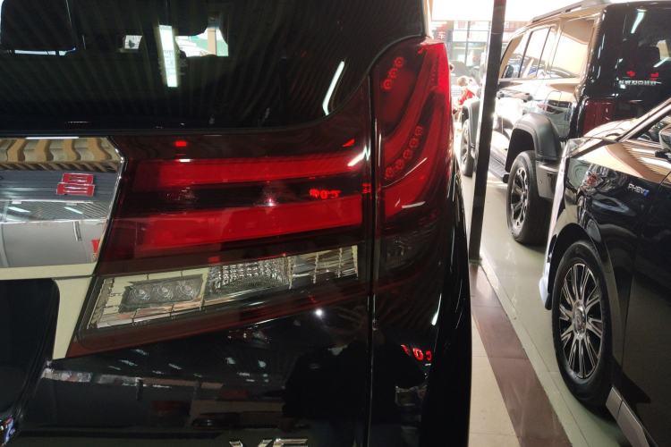 Used Toyota Alphard 2018 3.5L Prestige Edition Exterior 3