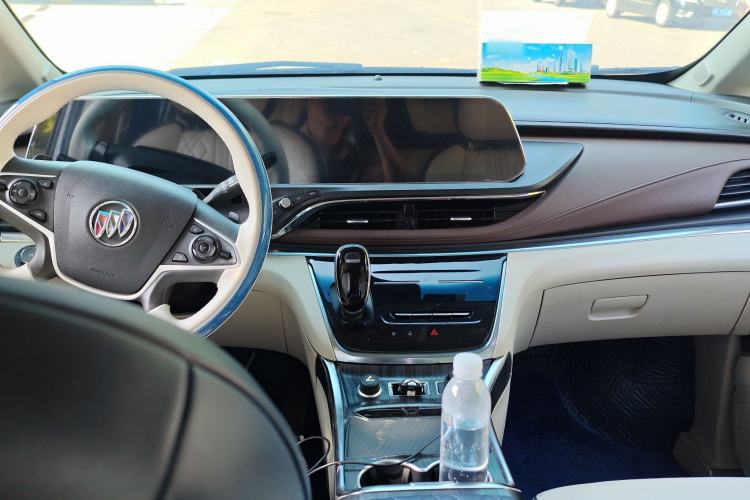 Used Buick GL8 2021 Land Cruiser Executive Class 652T Comfort Model