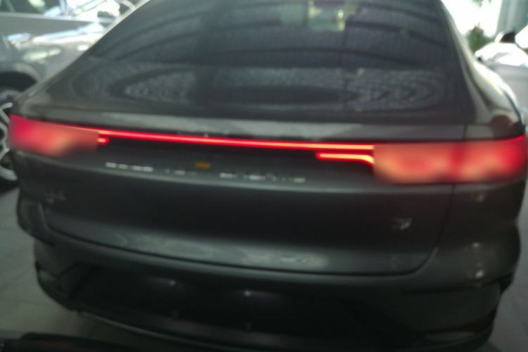 Used BYD Han 2024 EV Glory Edition 506KM Front-Wheel-Drive Premium Model
