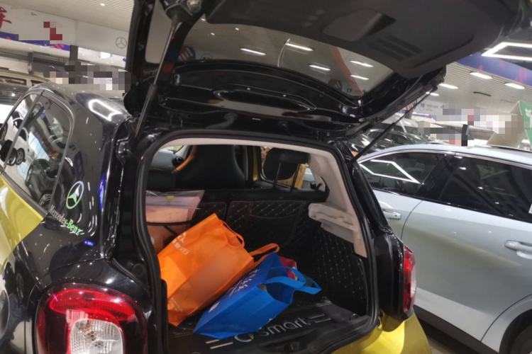 Used smart forfour 2016 1.0L 52 kW Passion Edition
