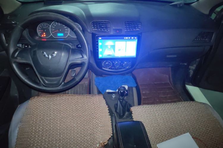 Used Wuling Hongguang 2015 1.5L S Base Model China IV