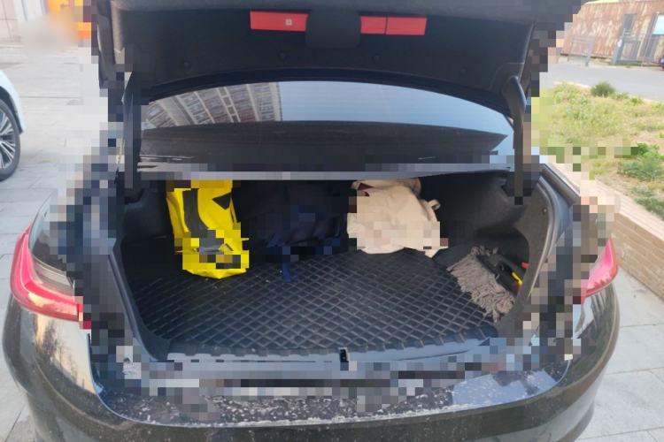 Used BMW i3 2024 eDrive 35 L Trunk