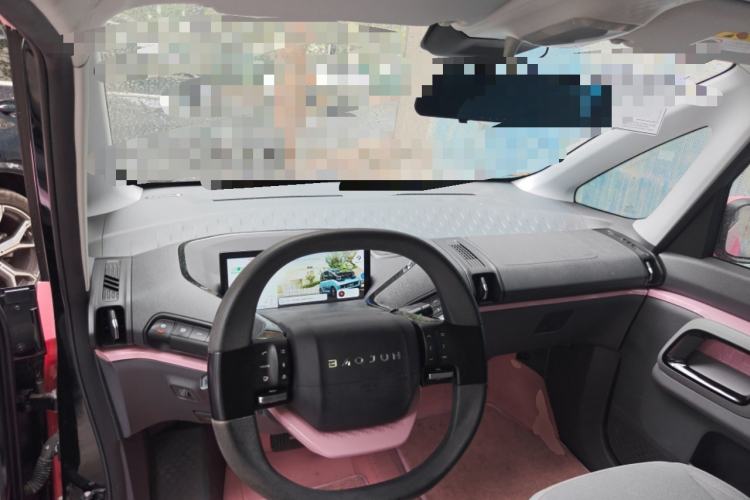 Used Baojun E300 2020 Star Travel Edition Center Console