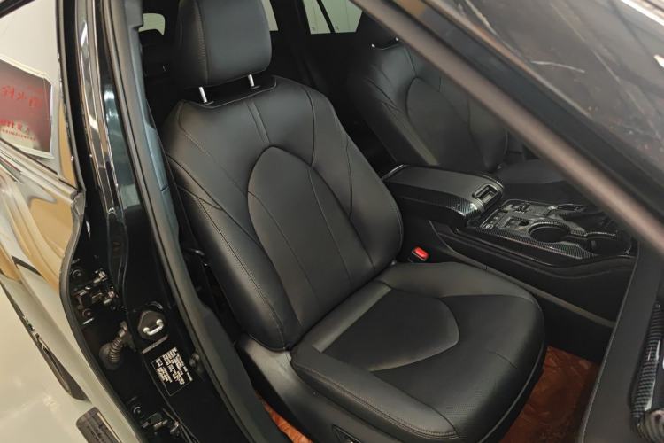 Used Toyota Crown Kluger 2022 2.5L HEV Four-Wheel Drive Flagship Edition