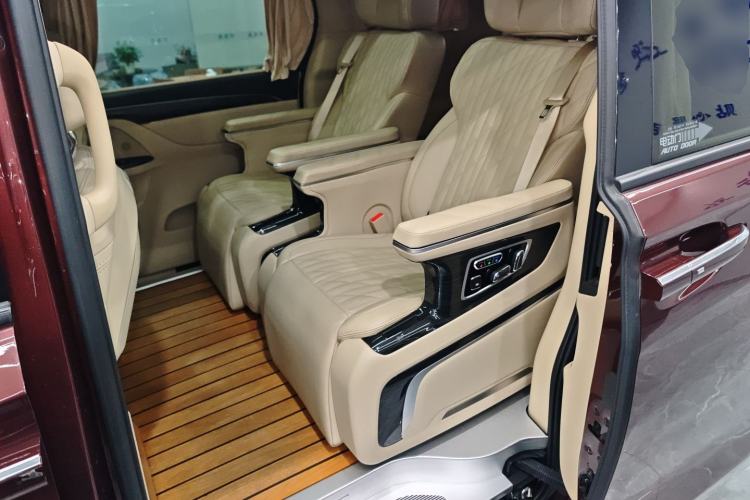 Used Buick GL8 2022 ES Land Cruiser 653T Luxury Model
