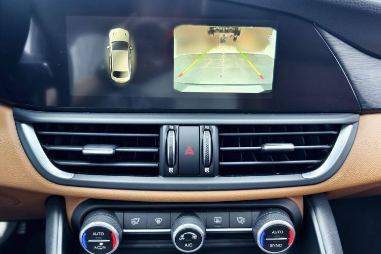 Used Alfa Romeo Giulia 2017 2.0T 200HP Luxury Edition