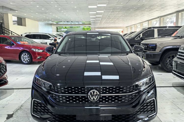 Used Volkswagen Passat 2024 380TSI Starry Sky Flagship Edition Exterior 1