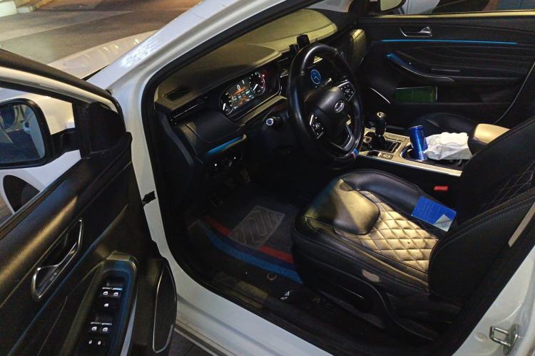 Used Chery Arrizo GX 2019 1.5T Manual New Color Version China V Standard Driver Seat