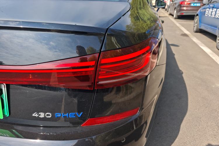 Used Volkswagen Passat New Energy 2025 430 PHEV Hybrid Business Edition Right Rear Taillight
