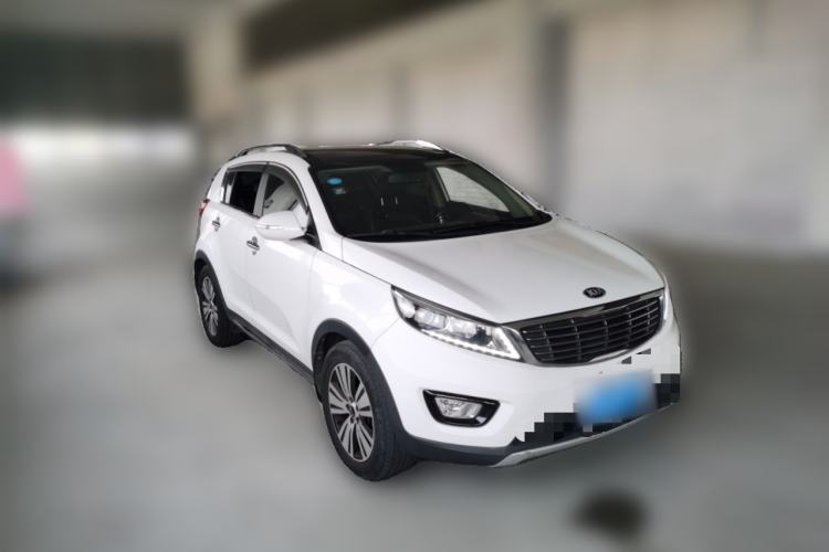 Used Kia Sportage R 2016 2.0L Automatic Two-Wheel Drive DLX Front Right 45 Deg