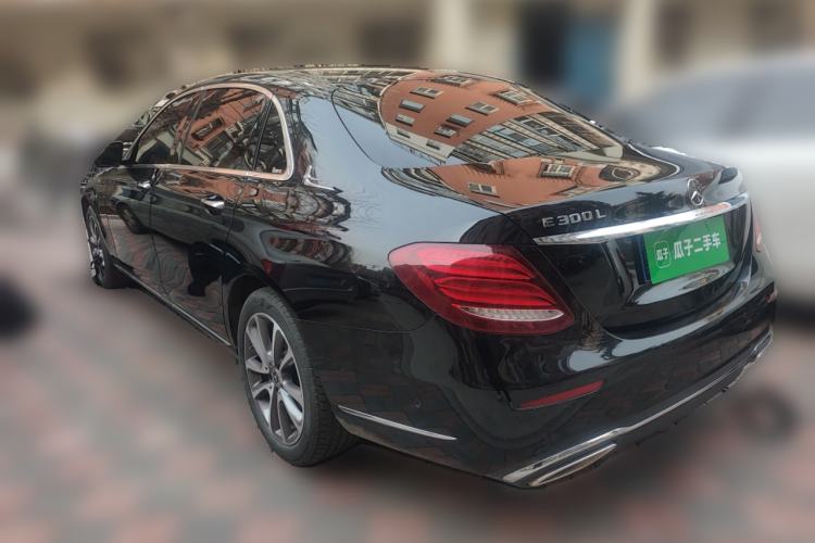 Used Mercedes-Benz E-Class 2019 E 260 L
