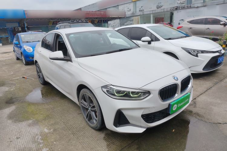 Used BMW 1 Series 2023 120i M Sport Edition Front Right 45 Deg