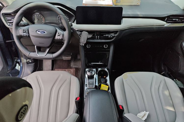 Used Ford Escape 2024 EcoBoost 245 Two-Wheel-Drive Comfort Edition
