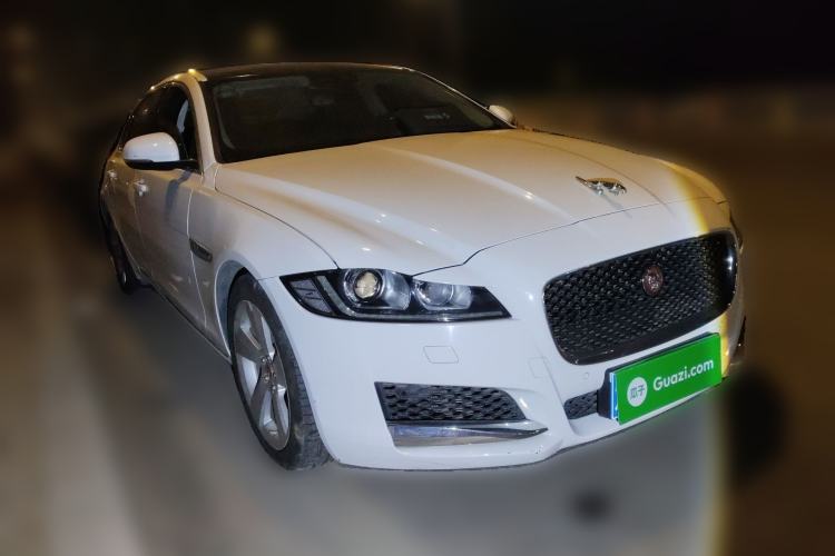 Used Jaguar XFL 2020 XFL 2.0T P200 Two-Wheel-Drive Elite Edition Front Right 45 Deg