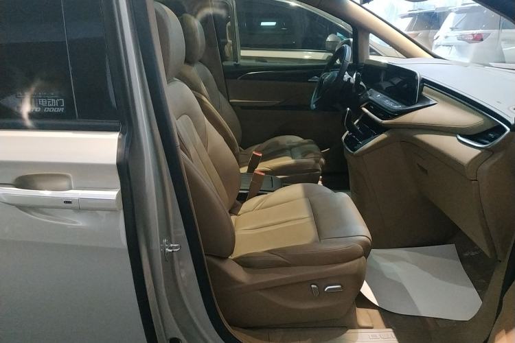 Used Buick GL8 2020 ES Land Cruiser 653T Luxury Model