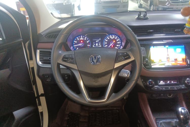 Used Changan Lingxuan 2017 1.6L Manual Happiness Edition
