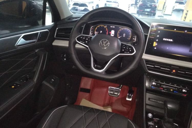 Used Volkswagen Tiguan L 2022 330TSI Automatic Two-Wheel Drive R-Line Enhanced Edition