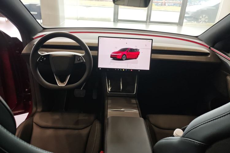 Used Tesla Model Y L 2025 Model Long-Range All-Wheel-Drive Version
