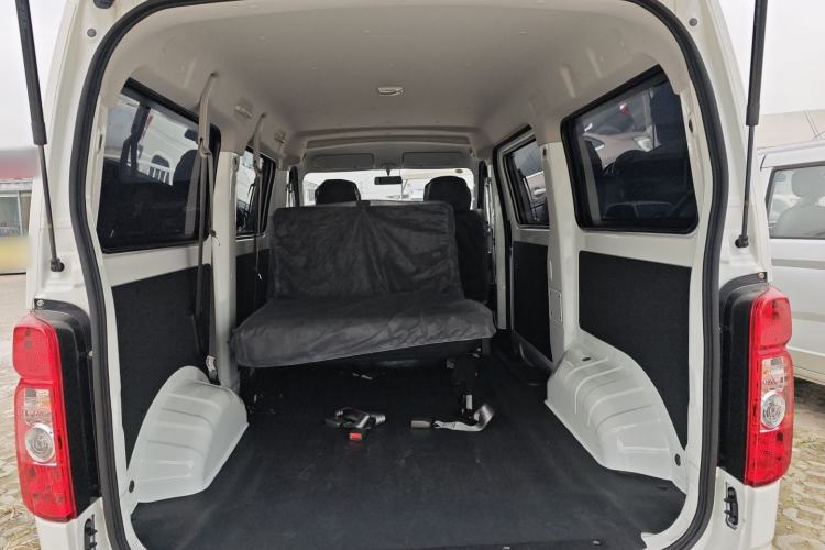 Used Chana Ruixing EM60 2025 Passenger Version Comfort Model 6 Seats 300 km Liftback Door
