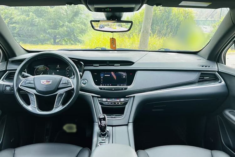 Used Cadillac XT5 2021 28T Luxury Model