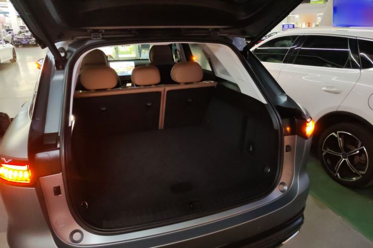 Used Chery Tiggo 8 L 2024 2.0T Two-Wheel Drive Prestige Version 5 Seats
