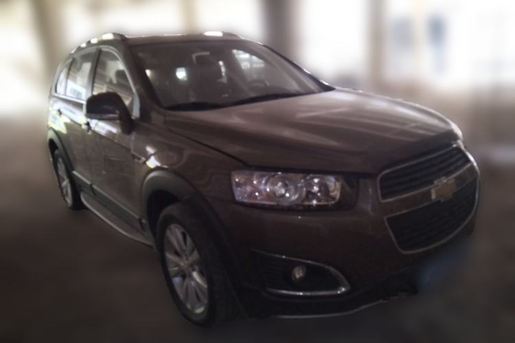 Used Chevrolet Captiva 2015 2.4L 4x4 Flagship Edition 7-Seater
