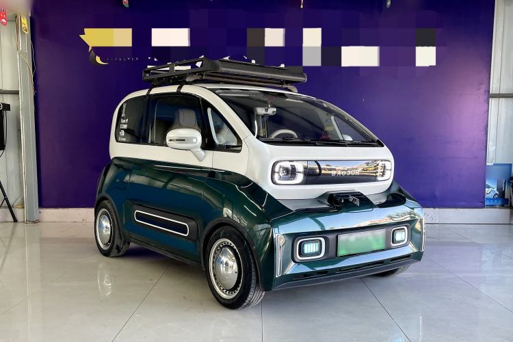 Used Baojun KiWi EV 2021 Customized Stylish Gold Edition Lithium Iron Phosphate