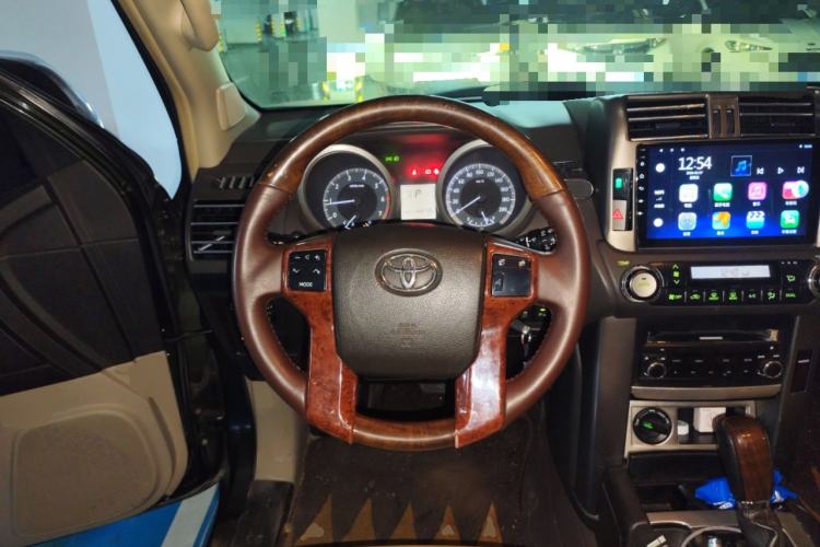 Used Toyota Prado 2013 2.7L Automatic Low-Power Version Middle East Edition