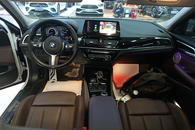 Used BMW 1 Series 2022 125i M Sport Night Edition Center Console