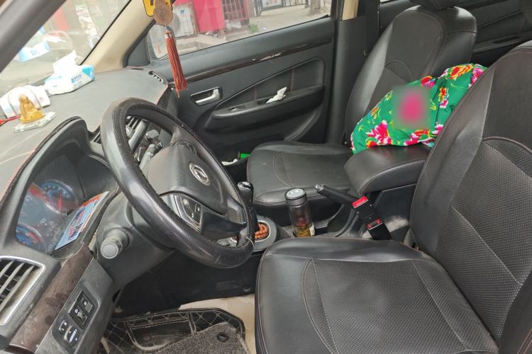 Used Dongfeng Fengon 360 2015 1.5L Manual Luxury 7-Seater China IV Standard
