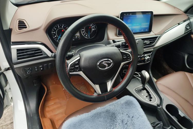 Used Soueast A5 Wing Dance 2019 1.5L CVT Wingzun Edition China VI compliant Center Console