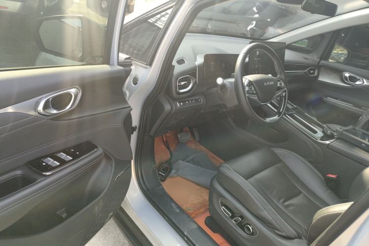 Used AION V 2023 Plus 80 Smart Enjoyment Seven-Seater Edition Ternary Lithium Driver Seat