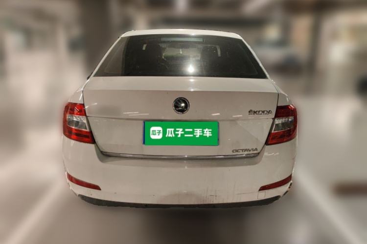 Used Skoda Octavia 2015 1.6L Automatic Yijun Edition
