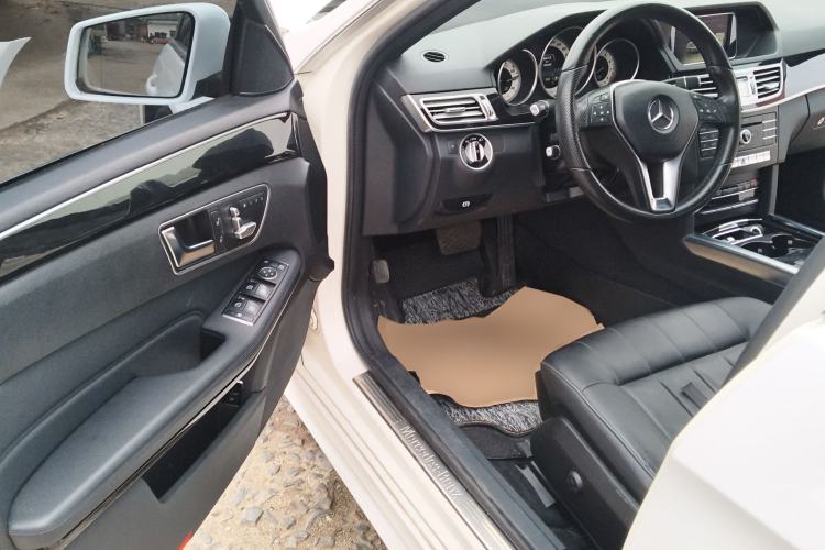 Used Mercedes-Benz E-Class 2015 Facelift E 200 L Sport Edition
