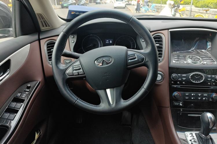 Used Infiniti QX50 2015 2.5L Enjoyment Edition Steering Wheel