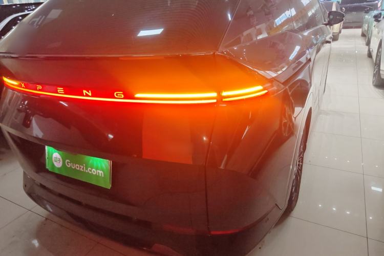 Used XPeng X9 2025 740 Ultra-Long Range Max Exterior 3