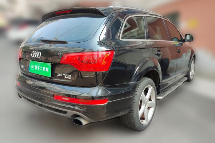 Used Audi Q7 2015 35 TFSI Sport Edition Rear Right 45 Deg