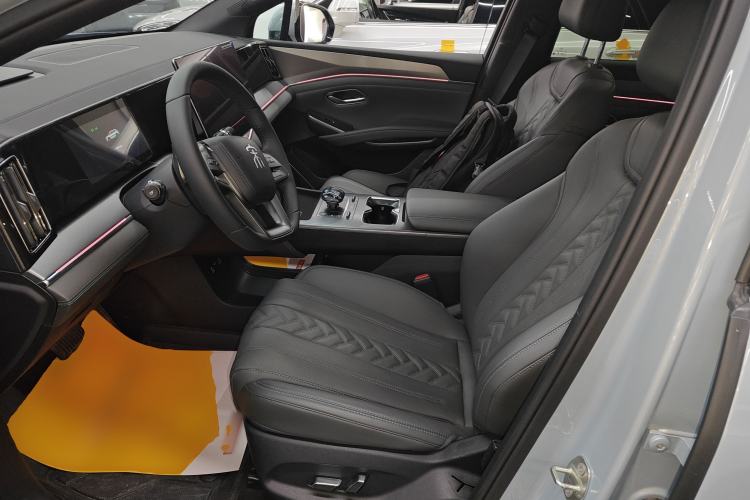 Used BYD Song L DM-i 2025 Intelligent Driving Version 112 km Beyond-Range Type