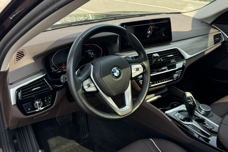 Used BMW 5 Series 2021 530Li Leading Luxury Package Interior 2