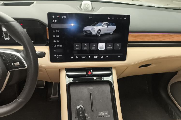 Used Hima AITO M5 2023 Extended-Range Rear-Drive Standard Version