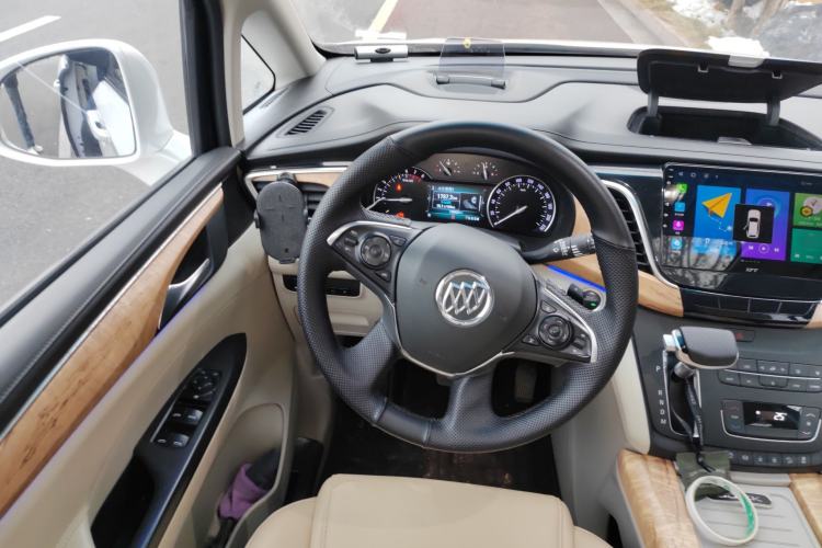 Used Buick GL8 2017 ES 28T Comfort Model China V Standard