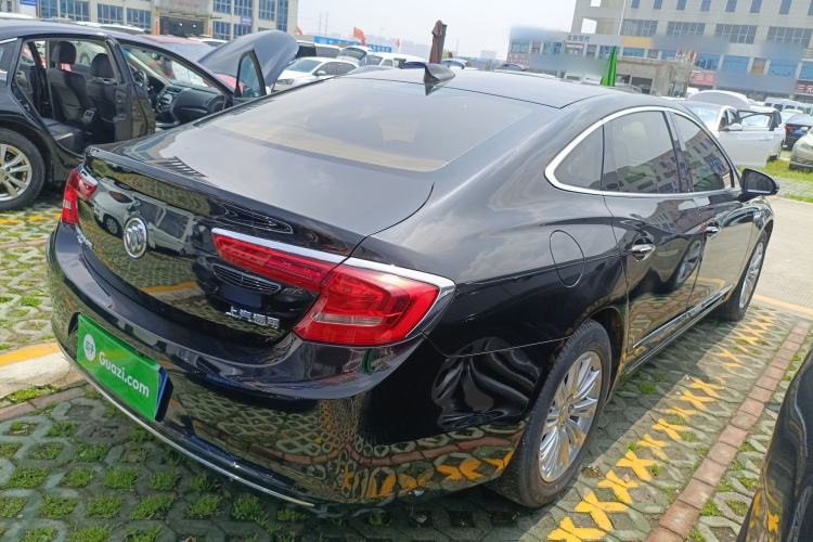 Used Buick LaCrosse 2018 20T Elite Edition Rear Right 45 Deg