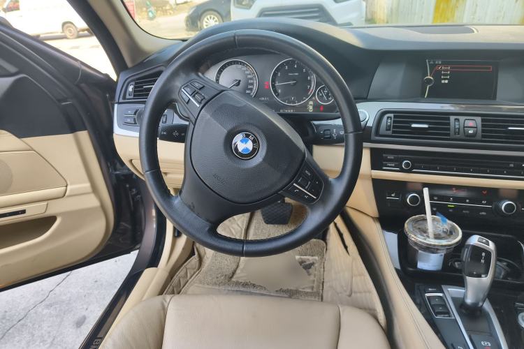Used BMW 5 Series 2013 525Li Leading Model Steering Wheel