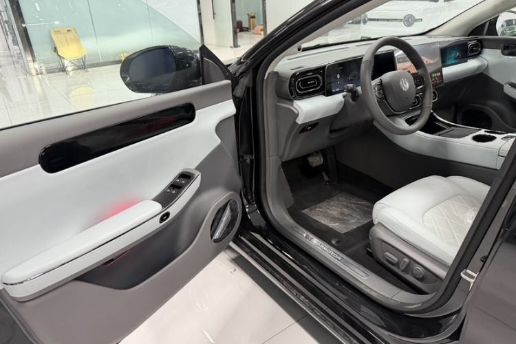 Used Leapmotor C01 2024 All-Electric 625 Deluxe Edition
