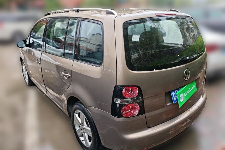 Used Volkswagen Touran 2015 1.4T Manual Fashion Edition 5-Seater Rear Left 45 Deg