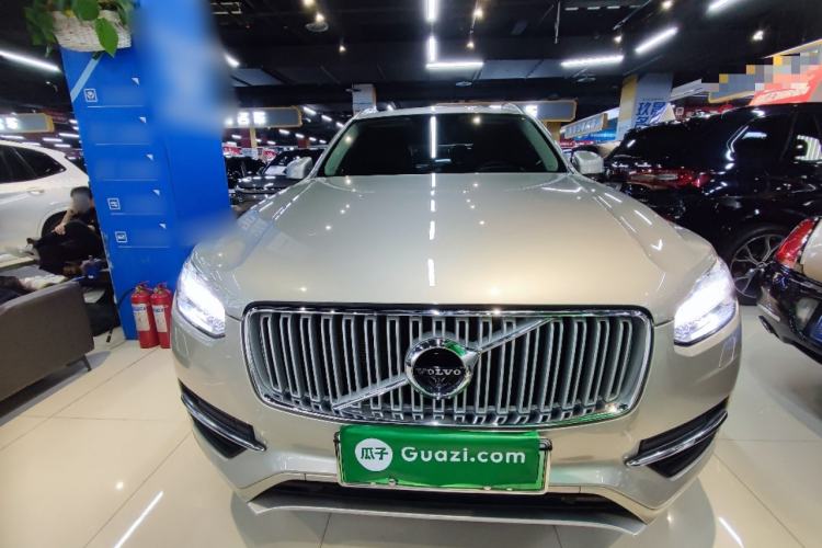 Used Volvo XC90 New Energy 2019 E-Drive Hybrid T8 Prestige 7-Seater China VI Standard
