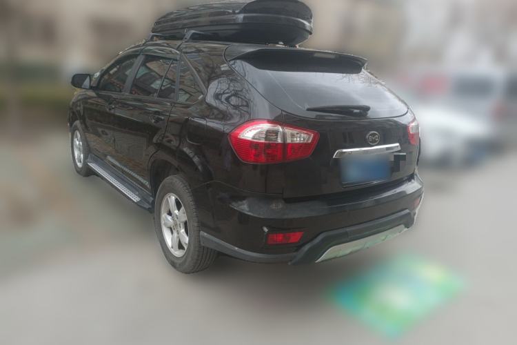 Used BYD S6 2014 2.0L Manual Luxury 5-Seater