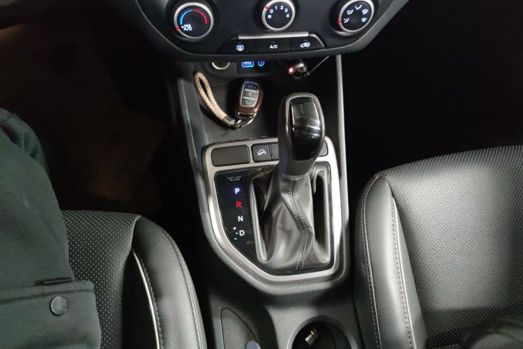 Used Hyundai ix25 2015 1.6L Automatic Two-Wheel Drive Smart GLS Trim
