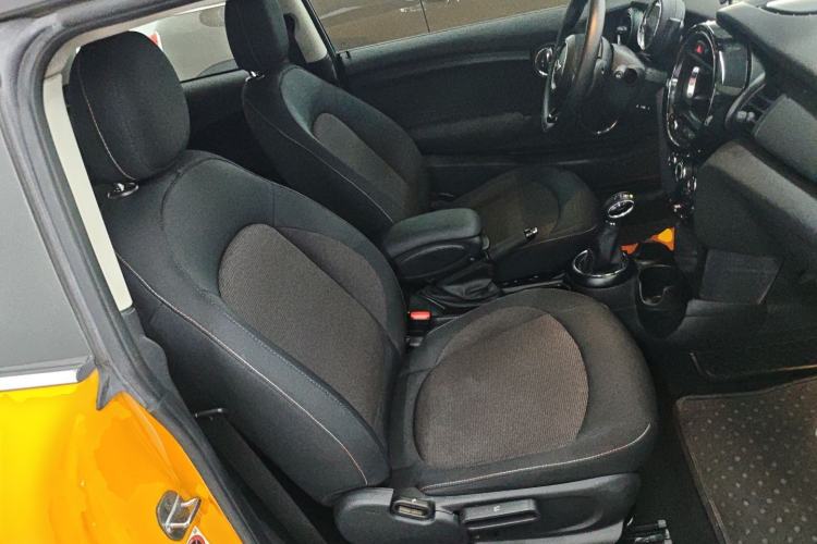 Used MINI 2016 1.2T ONE Pioneer Edition Right Front Seat