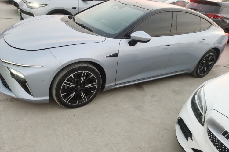 Used NETA S 2022 Extended-Range Version 1160 km Range Rear-Wheel Drive Mid-Grade